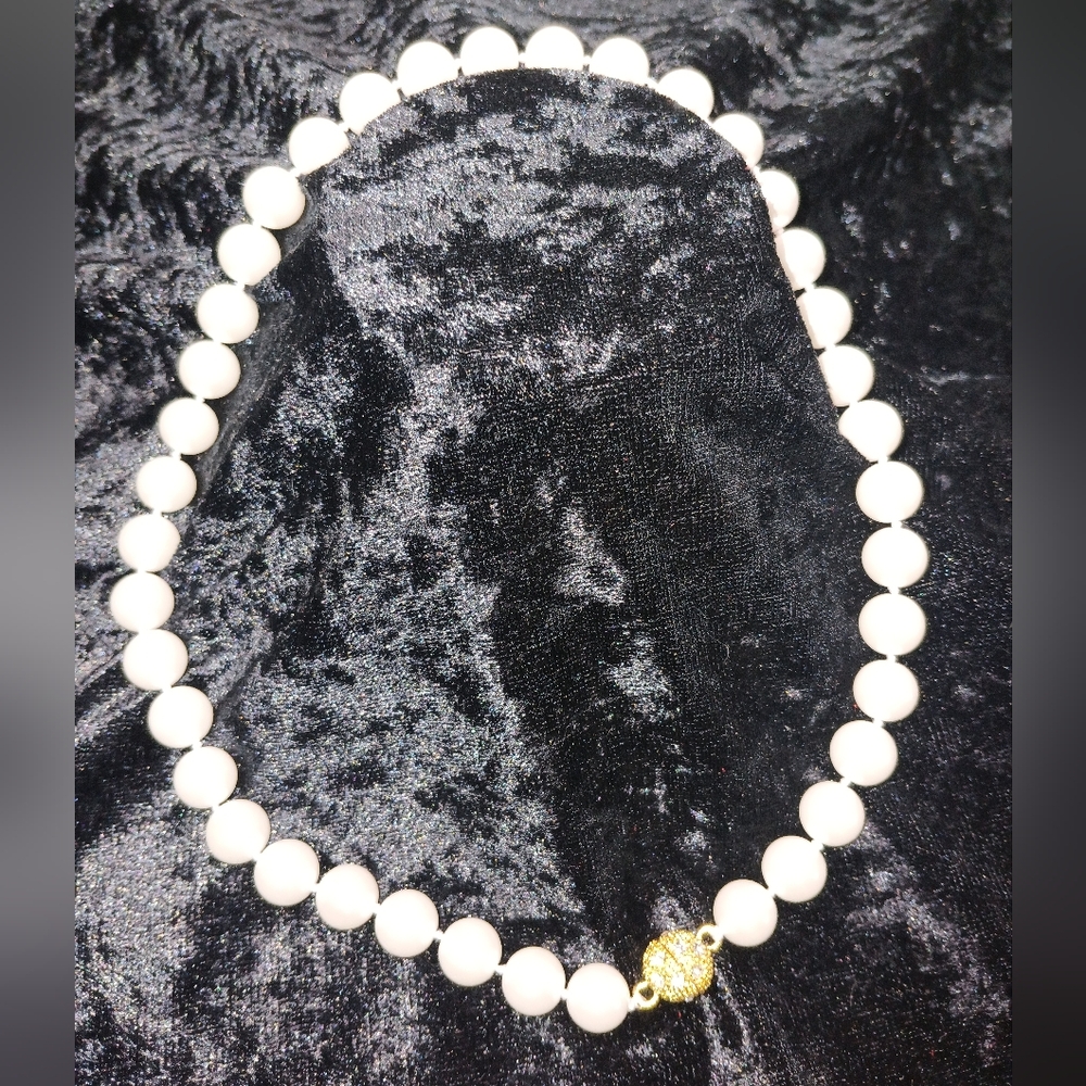 Elegant White Pearl Necklace with Gold Clasp 18"
